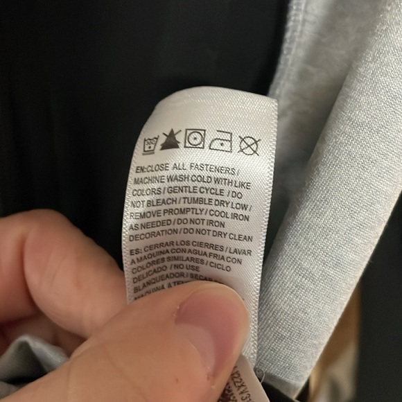 Reebok size small black and gray zip up athletic hoodie with thumb holes - Picture 6 of 8